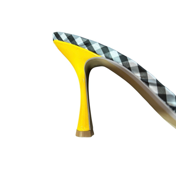Women's Betsey Johnson Daisy Gingham Bow Heels Black White Yellow 8M - Picture 6 of 9